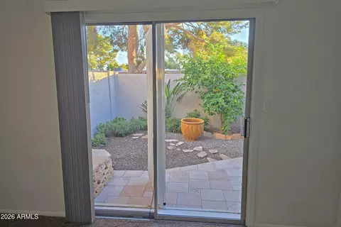 925 E Cochise Dr, Phoenix, AZ 85020 photo 16