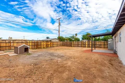 Exterior - 2242 E Nancy Ln, Phoenix, AZ 85042 photo 6 of 7