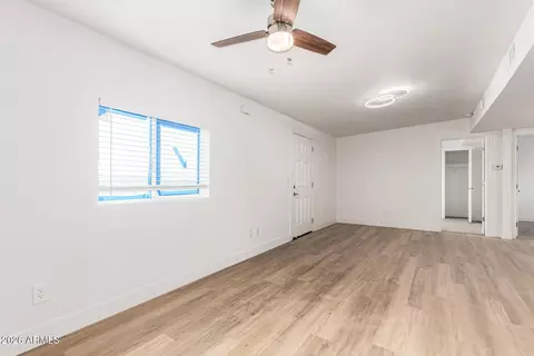 Living - 2242 E Nancy Ln, Phoenix, AZ 85042 photo 2 of 3