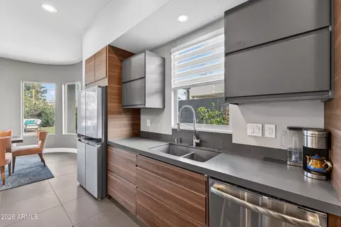Kitchen - 4714 E Lewis Ave, Phoenix, AZ 85008 photo 5 of 9