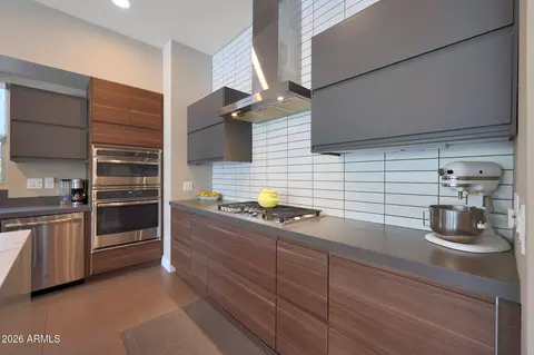 Kitchen - 4714 E Lewis Ave, Phoenix, AZ 85008 photo 6 of 9