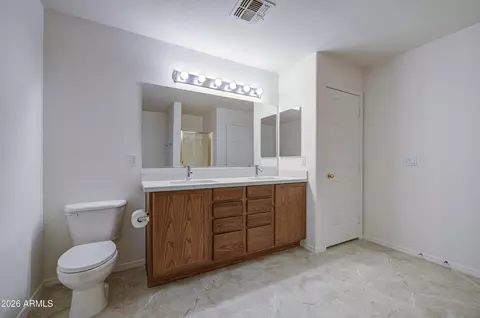 Bath - 3039 S Mandy St, Mesa, AZ 85212 photo 5 of 11