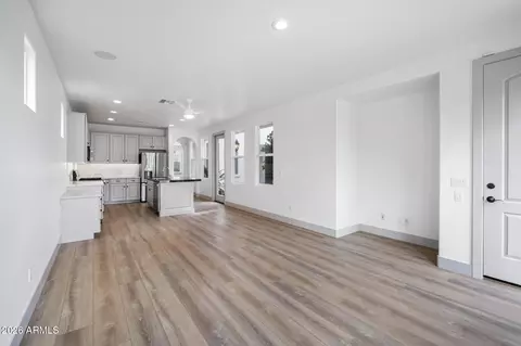 Living - 2923 N 48th Pl, Phoenix, AZ 85018 photo 3 of 3