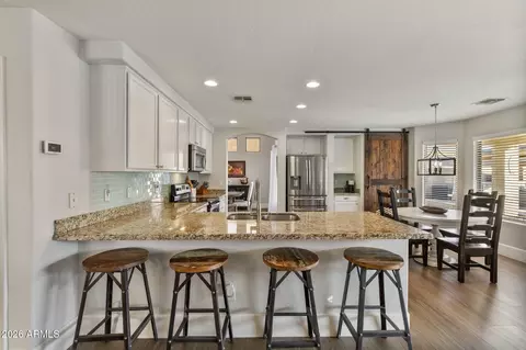 Kitchen - 4237 E Patrick St, Gilbert, AZ 85295 photo 4 of 5
