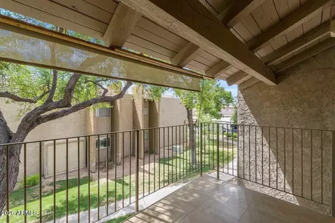 Exterior - 5525 E Thomas Rd #G10, Phoenix, AZ 85018 photo 1 of 6