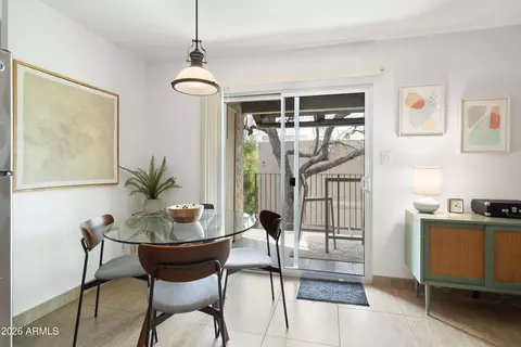 Dining - 5525 E Thomas Rd #G10, Phoenix, AZ 85018 photo 2 of 2