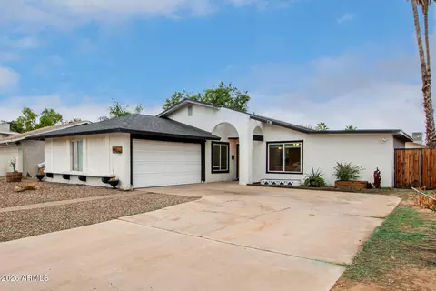 1012 S Santa Barbara Dr, Mesa, AZ 85202