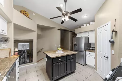Kitchen - 844 N Oracle --, Mesa, AZ 85203 photo 5 of 5