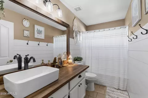 Bath - 844 N Oracle --, Mesa, AZ 85203 photo 3 of 3