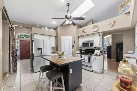 Kitchen - 844 N Oracle --, Mesa, AZ 85203 photo 1 of 5