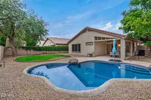 7459 W Abraham Ln, Glendale, AZ 85308