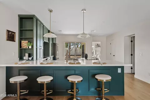 Kitchen - 2941 E Cheery Lynn Rd, Phoenix, AZ 85016 photo 2 of 5