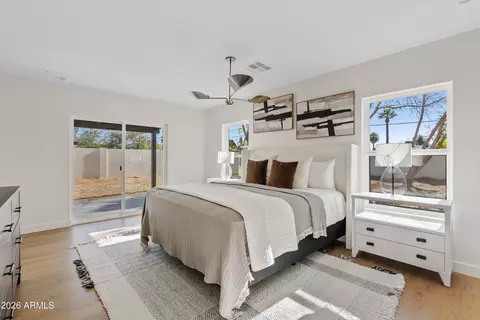 Bedroom - 2941 E Cheery Lynn Rd, Phoenix, AZ 85016 photo 2 of 5