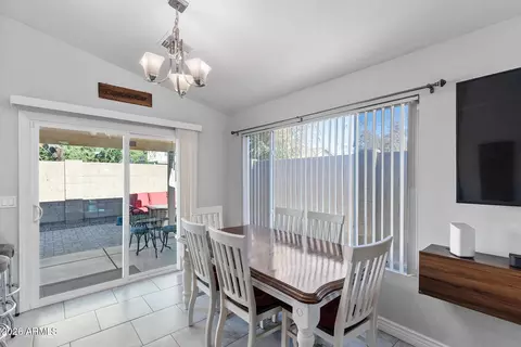 Dining - 164 W Mohawk Dr, Phoenix, AZ 85027 photo 2 of 2