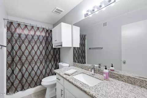 Bath - 164 W Mohawk Dr, Phoenix, AZ 85027 photo 2 of 2