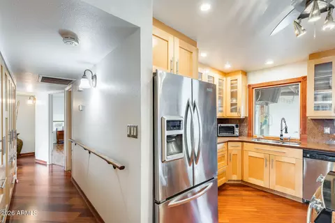 2910 E Windrose Dr, Phoenix, AZ 85032 photo 22