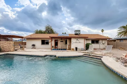 2910 E Windrose Dr, Phoenix, AZ 85032 photo 5