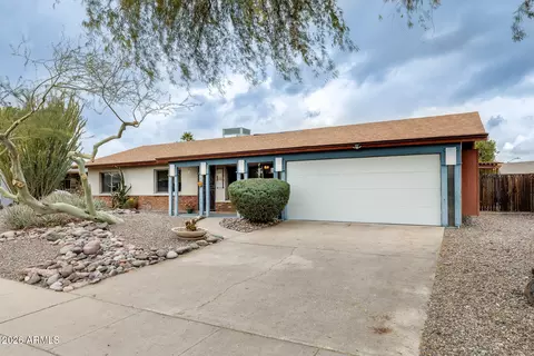 2910 E Windrose Dr, Phoenix, AZ 85032 photo 7