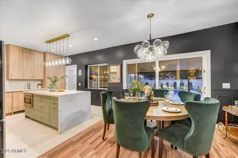 Dining - 87 W Windsor Ave, Phoenix, AZ 85003 photo 1 of 3