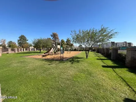 2167 Ellis Dr, Tempe, AZ 85282 photo 25