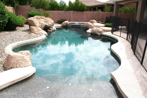 Exterior - 4624 E Robin Ln, Phoenix, AZ 85050 photo 3 of 11
