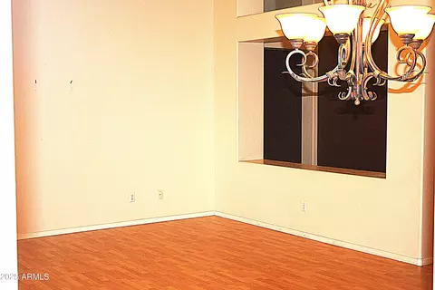 Dining - 4624 E Robin Ln, Phoenix, AZ 85050 photo 2 of 2
