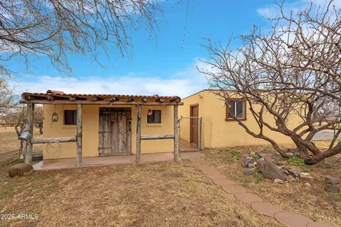 Exterior - 8015 S High Rd, Hereford, AZ 85615 photo 7 of 10