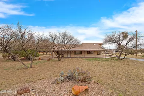 Exterior - 8015 S High Rd, Hereford, AZ 85615 photo 2 of 10