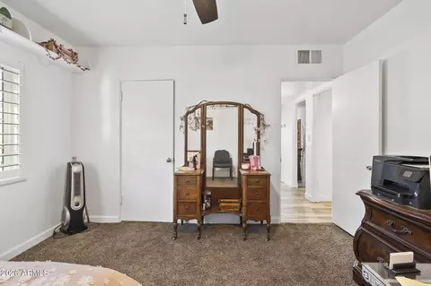 Bedroom - 1607 W Whitton Ave, Phoenix, AZ 85015 photo 4 of 6