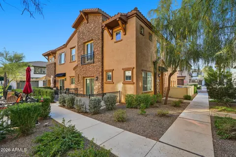 2777 S Cavalier Dr #103, Gilbert, AZ 85295