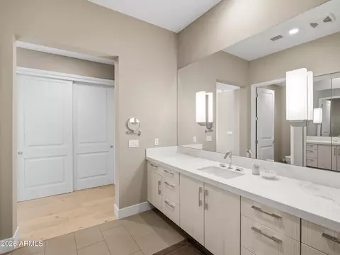 2 Biltmore Est #211, Phoenix, AZ 85016 photo 31