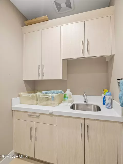 2 Biltmore Est #211, Phoenix, AZ 85016 photo 48