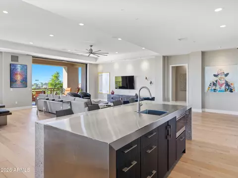2 Biltmore Est #211, Phoenix, AZ 85016 photo 10