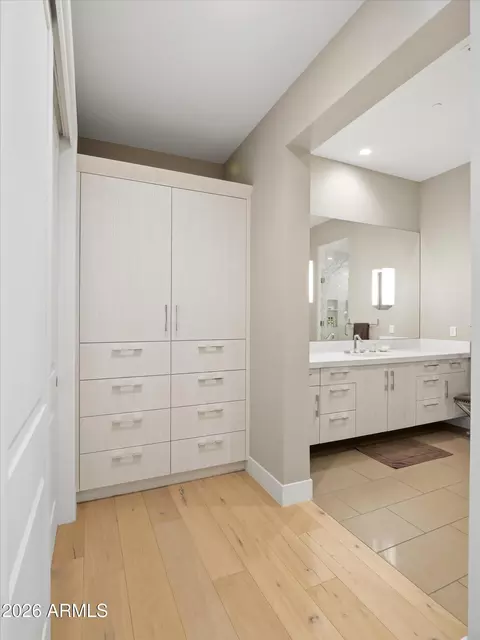 2 Biltmore Est #211, Phoenix, AZ 85016 photo 34
