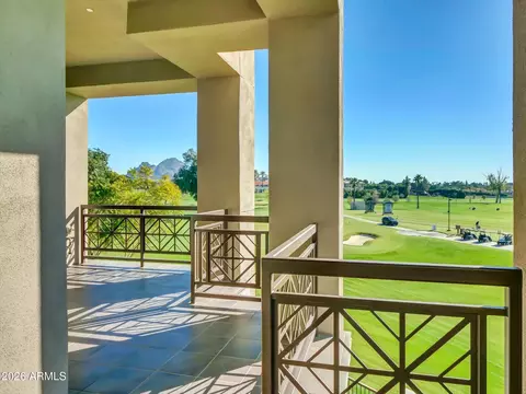 2 Biltmore Est #211, Phoenix, AZ 85016