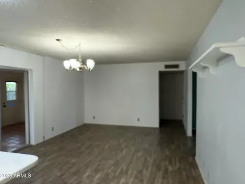 Living - 7822 E Lindner Ave, Mesa, AZ 85209 photo 1 of 3