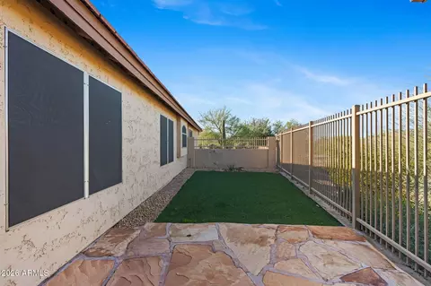 Exterior - 4602 E Swilling Rd, Phoenix, AZ 85050 photo 4 of 7