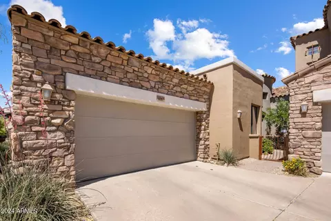 19550 N Grayhawk Dr #1084, Scottsdale, AZ 85255