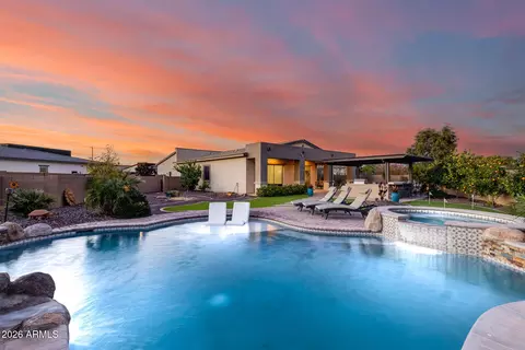 5085 S Crosscreek Dr, Chandler, AZ 85249