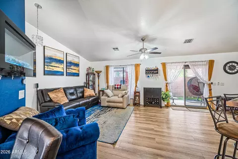 1260 S Lindsay Rd #38, Mesa, AZ 85204