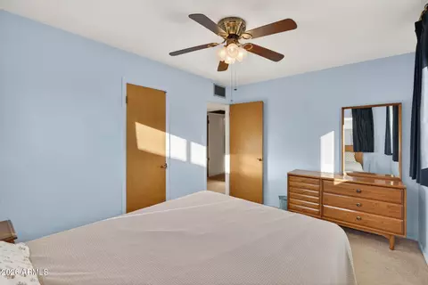 Bedroom - 4630 W Mitchell Dr, Phoenix, AZ 85031 photo 7 of 10