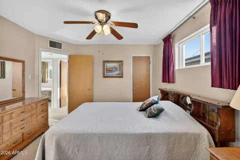 Bedroom - 4630 W Mitchell Dr, Phoenix, AZ 85031 photo 3 of 10