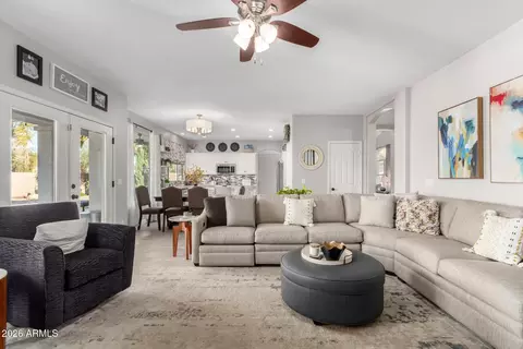 240 E Gail Ct, Gilbert, AZ 85296 photo 8