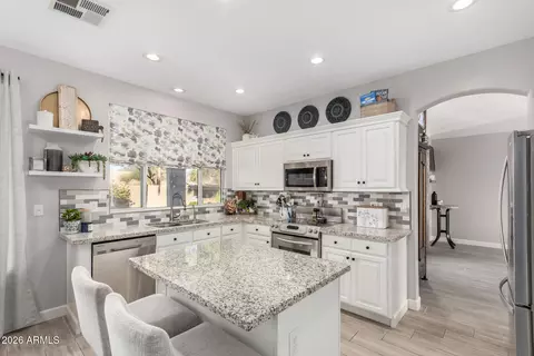 240 E Gail Ct, Gilbert, AZ 85296 photo 12