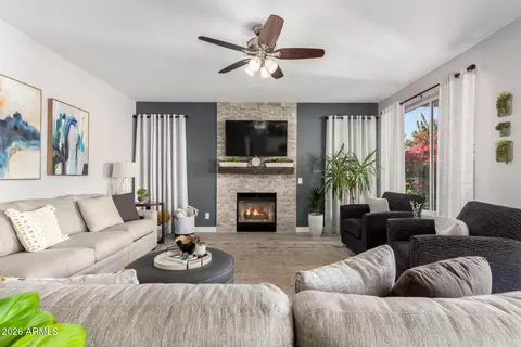 240 E Gail Ct, Gilbert, AZ 85296 photo 5