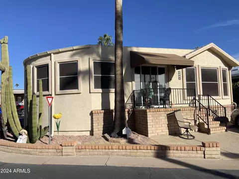 2061 S Walla Walla Cir, Apache Junction, AZ 85119