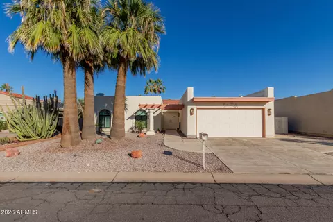 10906 E Bellflower Dr, Sun Lakes, AZ 85248