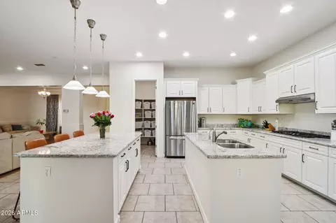 Kitchen - 866 E Lowell Ave, Gilbert, AZ 85295 photo 2 of 6