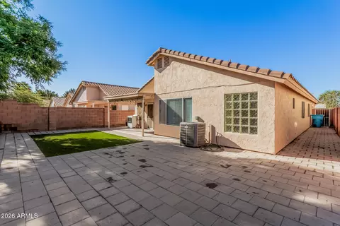 Exterior - 17433 N 20th St, Phoenix, AZ 85022 photo 7 of 8