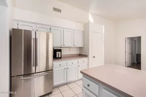 Kitchen - 17433 N 20th St, Phoenix, AZ 85022 photo 4 of 4